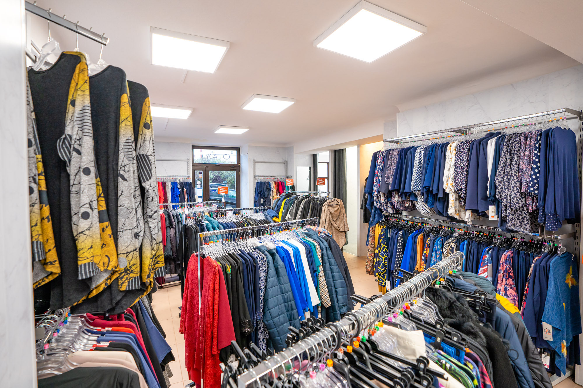 Boutiques XL ropa de mujer en tallas grandes ropa de maternidad Rzeszów Polonia