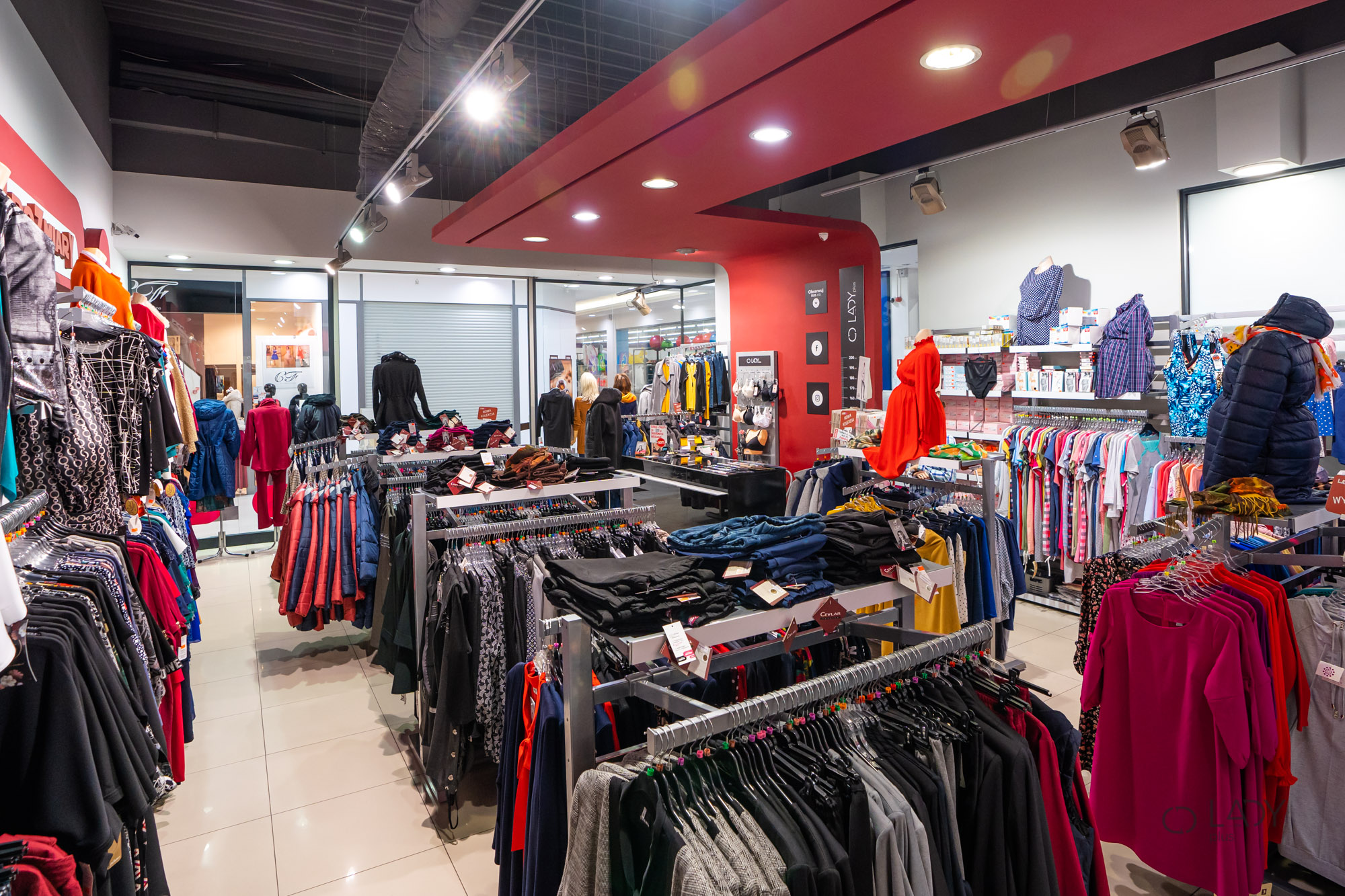 Boutiques XL ropa de mujer en tallas grandes ropa de maternidad Rzeszów Polonia